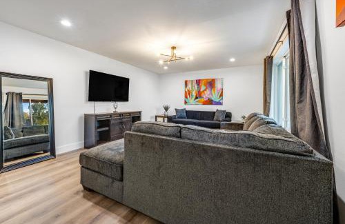 South Scottsdale House | Cold Drinks Hot Nights