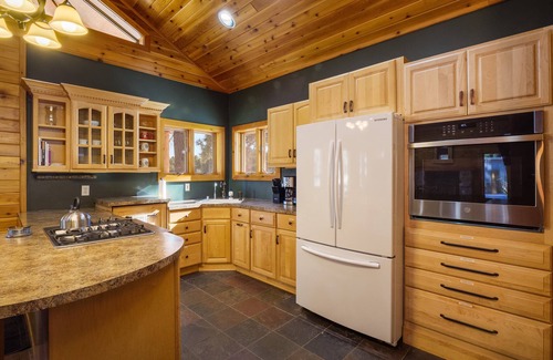 Angel Fire Cabin | Coleman Velo - Secluded Rustic Cabin