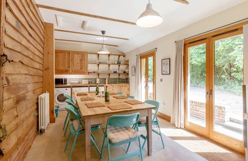 Braintree House | Colemans Farm Barn - A lovely, spacious and warm 3 bedroom converted barn