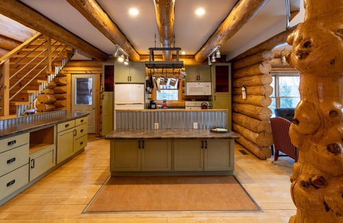 Atlantic Mine House | Coles Creek Overlook