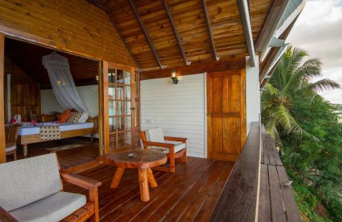 Baie Ste Anne Hotel | Colibri Hotel
