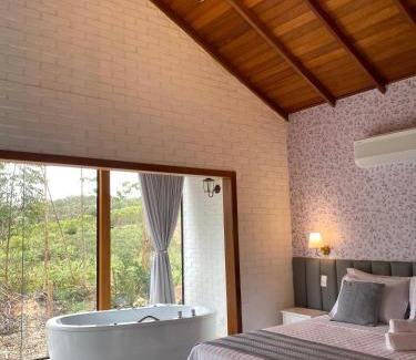 Santa Teresa Ski Chalet | Colina dos Colibris