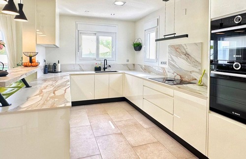Moraira Villa | Colina - modern 3 bedroom villa close to town/beaches