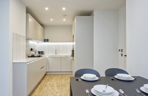 Whittington Apartment | Colindale Avenue