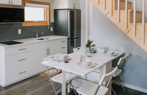 Nordegg Apartment | Coliseum - Get Back to NATURE