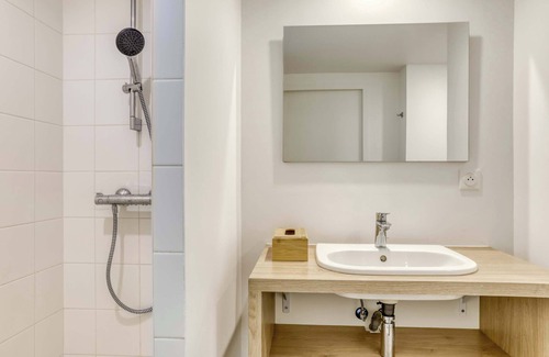 Annemasse Apartment | Colivi Studio Aloes Cosy Gare Annemasse