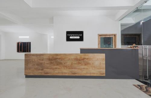 Kakarmatha Hotel | Collection O Banaras Railway Junction Formerly Varanasi Suites