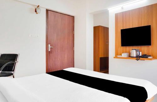 Pune Hotel | Collection O Lohegaon Pune Airport