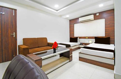 Dhanbad Hotel | Collection O Sahayogi Near Big Bazaar