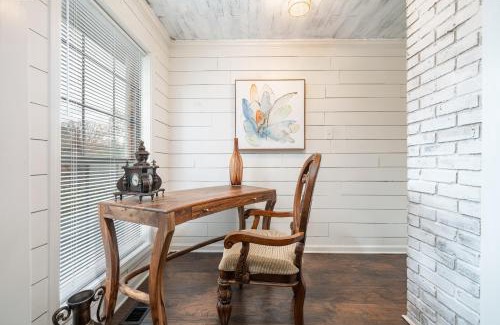 Rock Creek House | Colleens Corner Captivating 4bed 2.5 bath in Charming Neighborhood