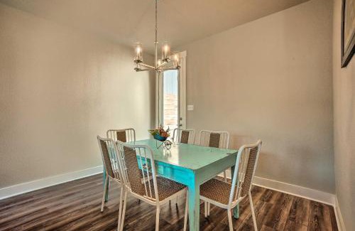 Wellborn House | College Station Townhome with Furnished Patio!