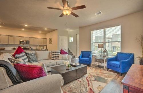 Wellborn House | College Station Townhome with Furnished Patio!
