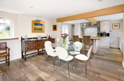 Christchurch Villa | Colleton East Wing - Three Bedroom Villa, Sleeps 6