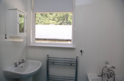 St. Neot House | Colliford Lake Hotel & Holiday Site