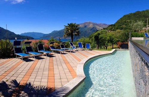 Vercana Apartment | Collina Magnolia Holiday Apartment with Pool