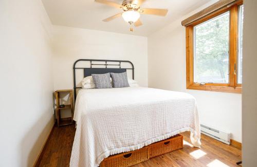 Ephraim House | Collings Summer House by Simple Life Rentals