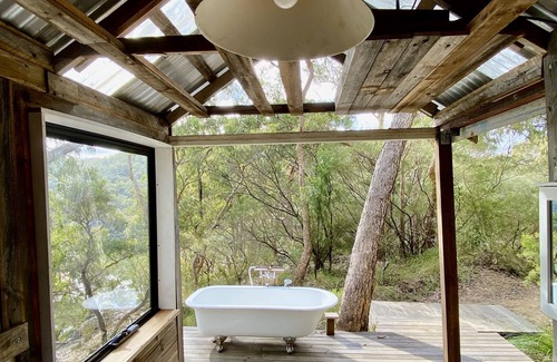 Lower Portland Cabin | Colo Mudbrick Cabin, Spectatcular Views, Outdoor bath