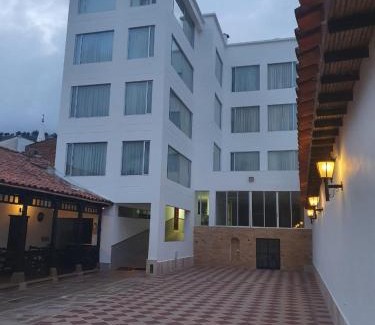 Pamplona Hotel | COLOMBIA-Hotel Hontibon