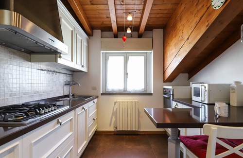 Villasanta Apartment | Colombo 4 - Two Bedroom Apartment, Sleeps 4