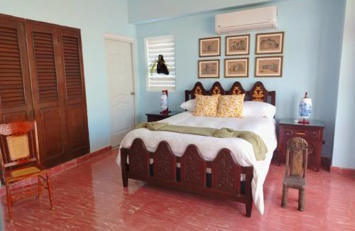 Zona Colonial Apartment | Colonial City 3 br 3 bath apartment, huge Balcony and great view