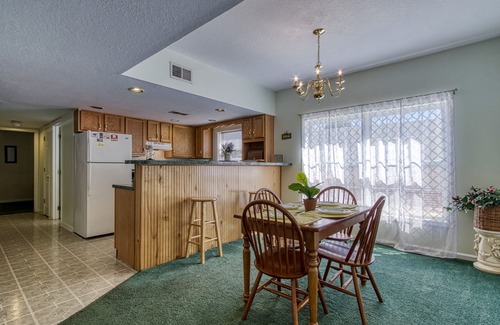 Pigeon Forge Condo | Colonial Crest 110 - Great location! - You can walk to town!