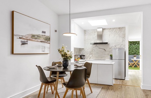 Battery Point Cottage | "Colonial Hampdens" Splendid Luxury Georgian Cottage 1 - Genuine 2 Bedroom