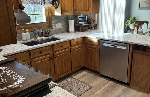 Waupun House | Colonial Home on Quiet Cul-de-sac/30 min from EAA/75 min from Lambeau