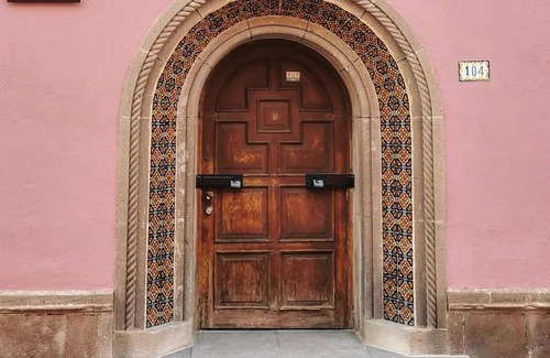 San Luis Potosi Apartment | Colonial hotel in the heart of the historic city center of San Luis
