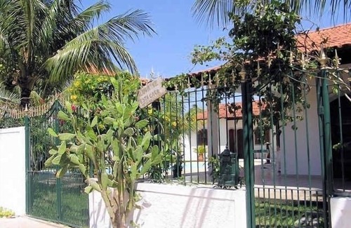 Iguaba Grande House | Colonial house, big swimming pool at sunset bay