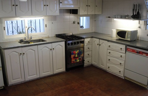 Mendoza City Center House | Colonial House in Mendoza! | 9 People
