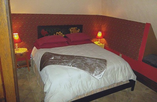Ligonier Bed & Breakfast | Colonial House on Main