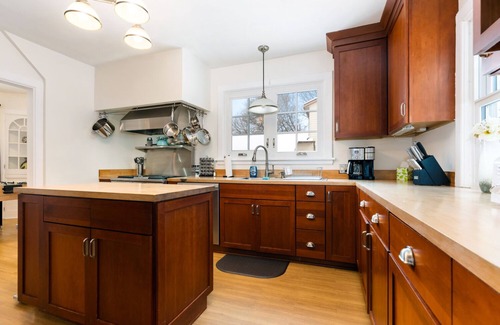 Beachwood House | colonial house