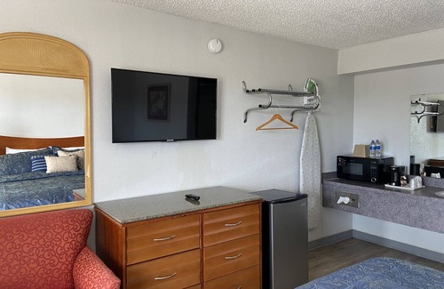 Shawnee Hotel | Colonial Inn