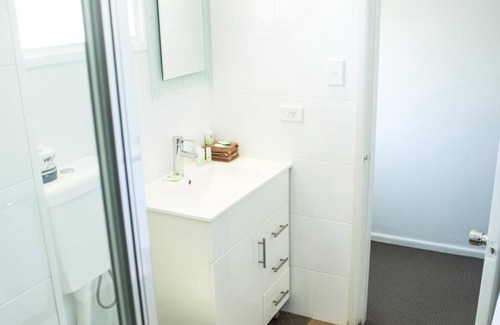 Yass Hotel | Colonial Lodge Motor Inn Yass