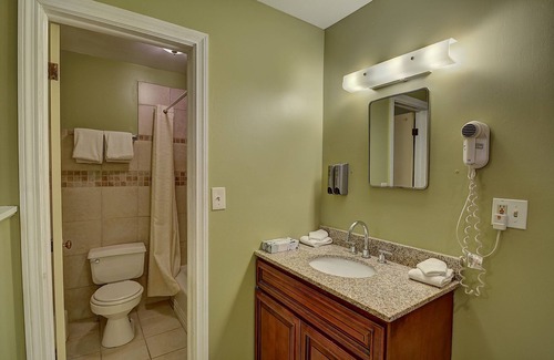 Brattleboro Hotel | Colonial Motel And Spa