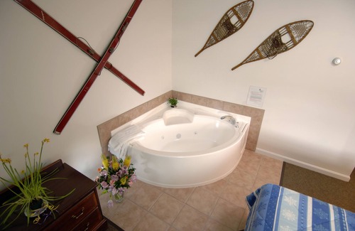 North Conway Hotel | Colonial Motel