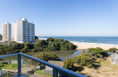 Margate Beach Apartment | Colonial Sands 403