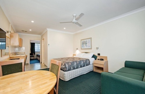 Raymond Terrace Hotel | Colonial Terrace Motor Inn