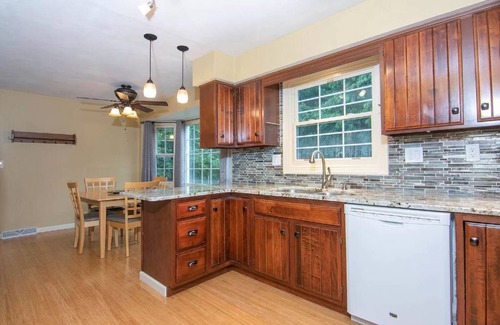 Rockford House | Coloniol home