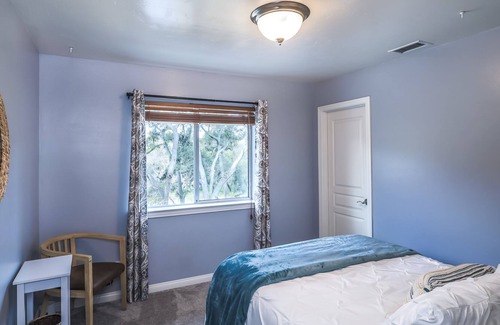 Atascadero House | Colony Hill House-Short Walk to Downtown-Hot Tub