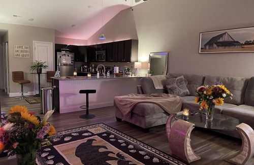 Waterville House | Colony Suites LLC