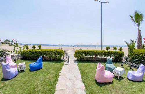 Gumuldur Hotel | Colophon Beach Otel