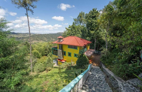Jarabacoa Ski Chalet | Color's Village, 3 bedroom vibrant colors chalet with stunning Mountain View!