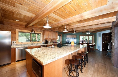 Durango House | Colorado Cabin on Acreage - Great Views - River Nearby - Pool Table