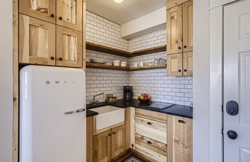 Central Boulder Hotel | Colorado Chautauqua