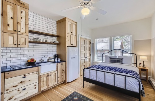 Central Boulder Hotel | Colorado Chautauqua
