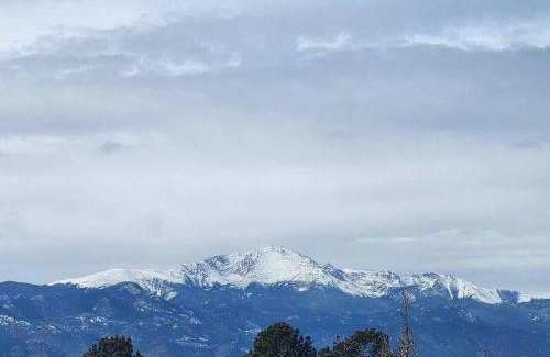 Cimarron Hills House | Colorado Cottage W/Mountain View