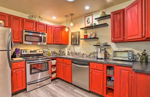Northglenn Cottage | Colorado Cowboy Cottage: 12 Mi to Downtown Denver