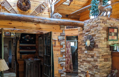Beulah Cabin | Colorado Mountain Cabin Retreat
