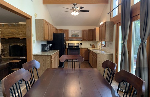 Cedar Creek House | Colorado River Banks Cabin
